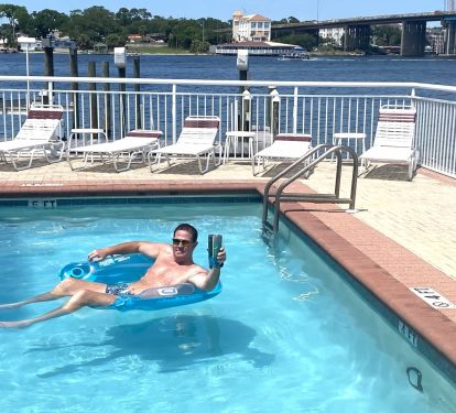 Pool Time!!!!  renteaglesperch.com