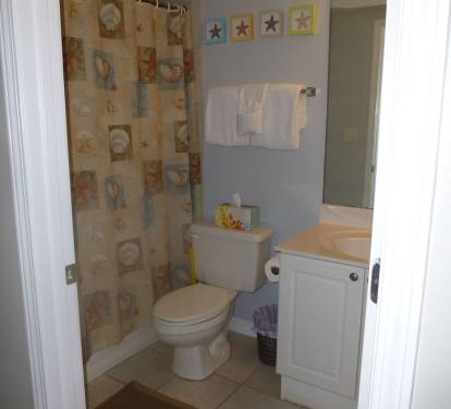 Second bedroom bathroom