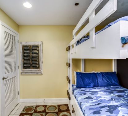 Bunks - double beds on both levels, can sleep 4 children
