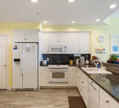 Fully Stocked Kitchen