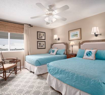 Guest bedroom with 2 queen beds, sleeps 4.