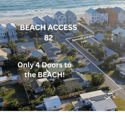 LOOK how close the BEACH is! 