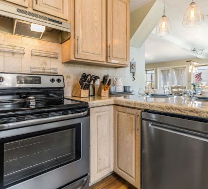 Flat top glass electric stove and new 2021 dishwasher