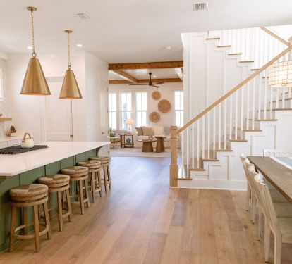 Luxury open plan living nestled against the wetlands between Rosemary &amp; Alys!
