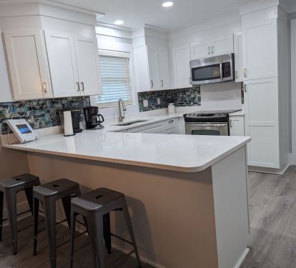 Breakfast bar in the kitchen with extra seating