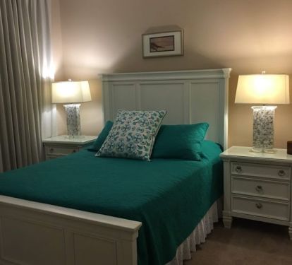 Queen room