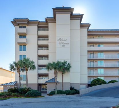 Island Princess is just a few minutes from Destin (without the Destin traffic!)