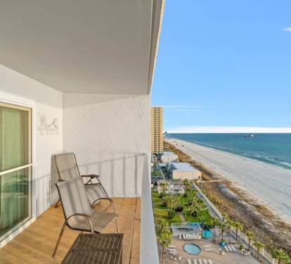 Amazing endless beach views