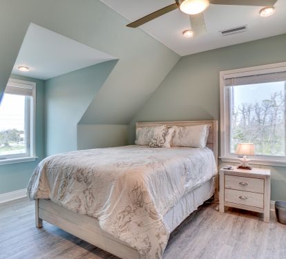Queen Suite with full bath and laundry on second floor