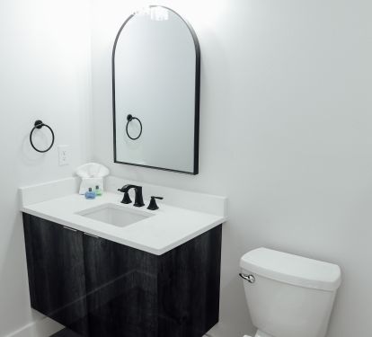 2nd floor bathroom 