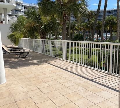 Over 1000 ft of Balcony with 4 recliners