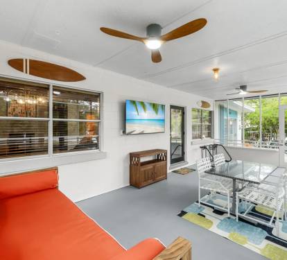 Large Screened in Patio