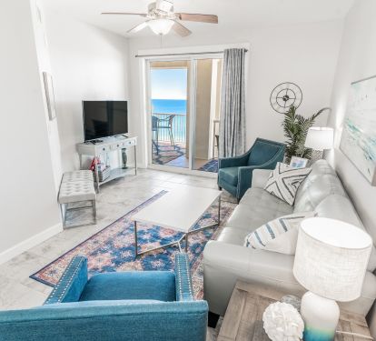 Beachfront 3BR, 2BA, Hall Bunks, Sleeps 8_0
