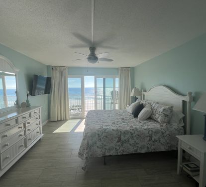 Master Bed Room King Bed - Amazing Views!