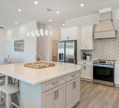 Ovation-12 Create lasting memories in Ovation, where you can enjoy designer-grade coastal comfort