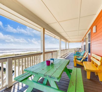 Porch facing the beach