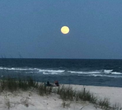 Spectacular full moon rising