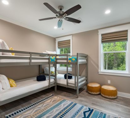 2 Twin Bunk Beds to Sleep 4