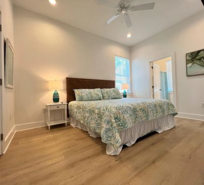 Bedroom 2 with King memory foam mattress