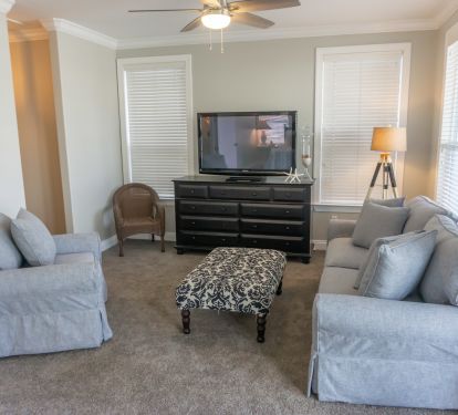 King Suite sitting area, 50" TV Have you seen the bathroom yet 