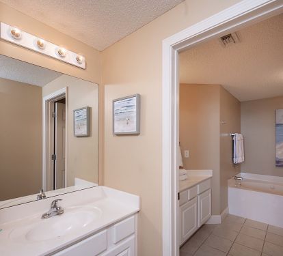 Blissful beachfront Palacio in Perdido Key!