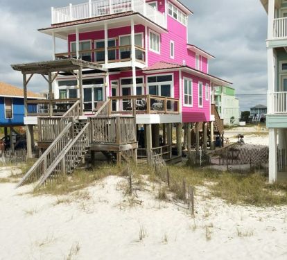 Beach Side View, notice all THREE decks