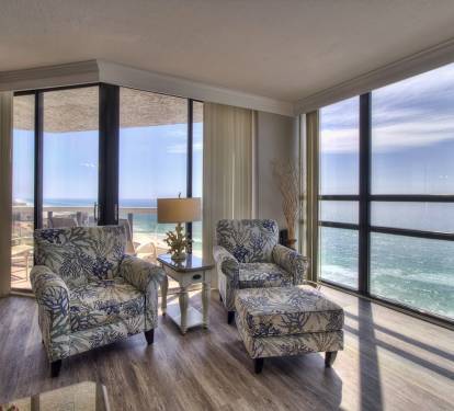 Coastline views for miles!