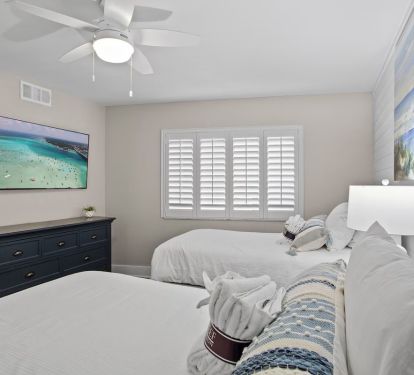 07-Mainsail-162-Guest-Bedroom
