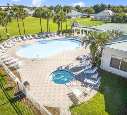 Maravilla Pool