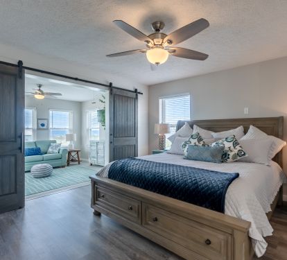 Master Suite with Sitting Area