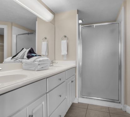 Full walk-in shower 