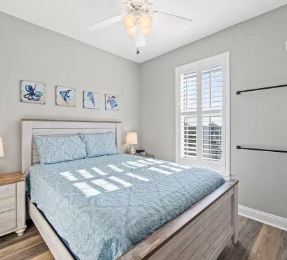 Queen Bedroom #2