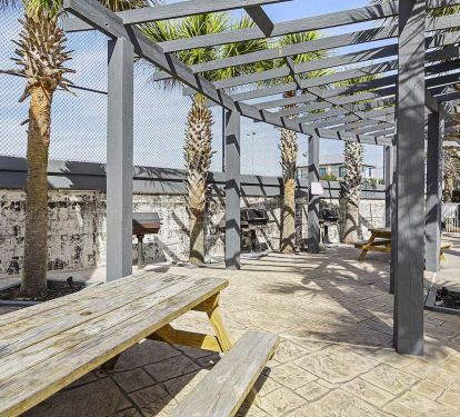 23-Mainsail-Picnic-Area