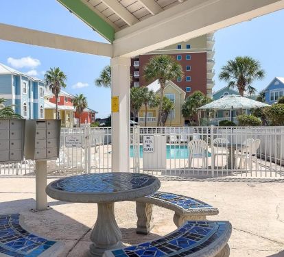 Pool Cabana