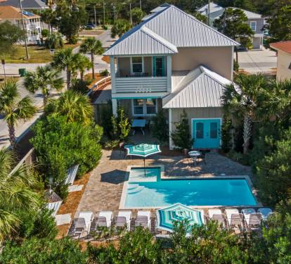 Private backyard getaway!