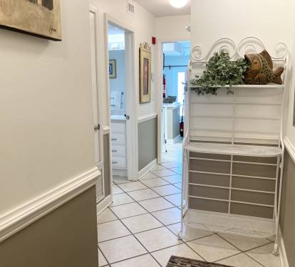 Entry Hall - Welcome to your vacation!