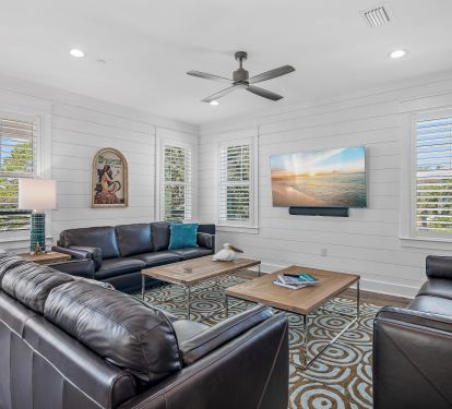2nd floor lounge area