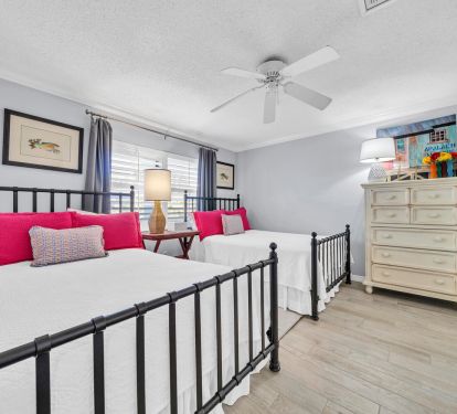 Double bed bedroom