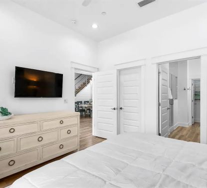 Windsong-19 Bedroom 1, pic 2. 1st floor. King with private bath.