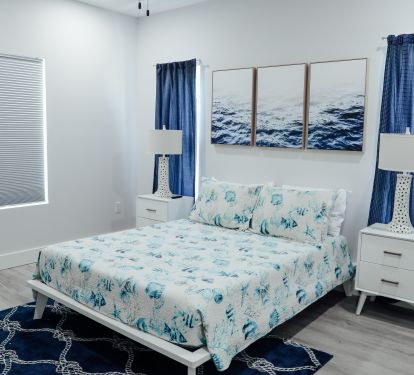 2nd floor queen room