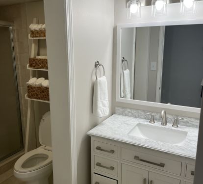 Large, shared hall bathroom, walk-in shower, new toilet/vanity, plush towels