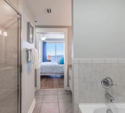 Ensuite Tub, Shower Dual Sinks with Granite