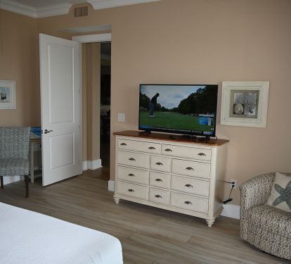 Master Has Large TV With Dish Network &amp; DVR, Lots Of Storage &amp; Walk-In Closet.