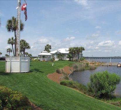 Fishing Docks at the Bay (Less than a couple minutes walk away)