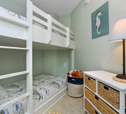 bunk room featuring 2 twin size beds.