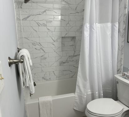 2nd  floor bathroom