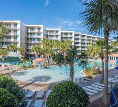 Pools, splash areas, lazy river, fitness area, snack bar - lots of perks!