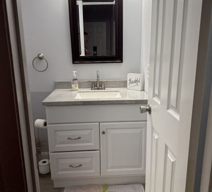 2nd floor bathroom
