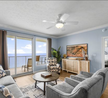 Living space offers lovely views of the Gulf and Beach