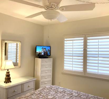 Ceiling fan and cable Tv